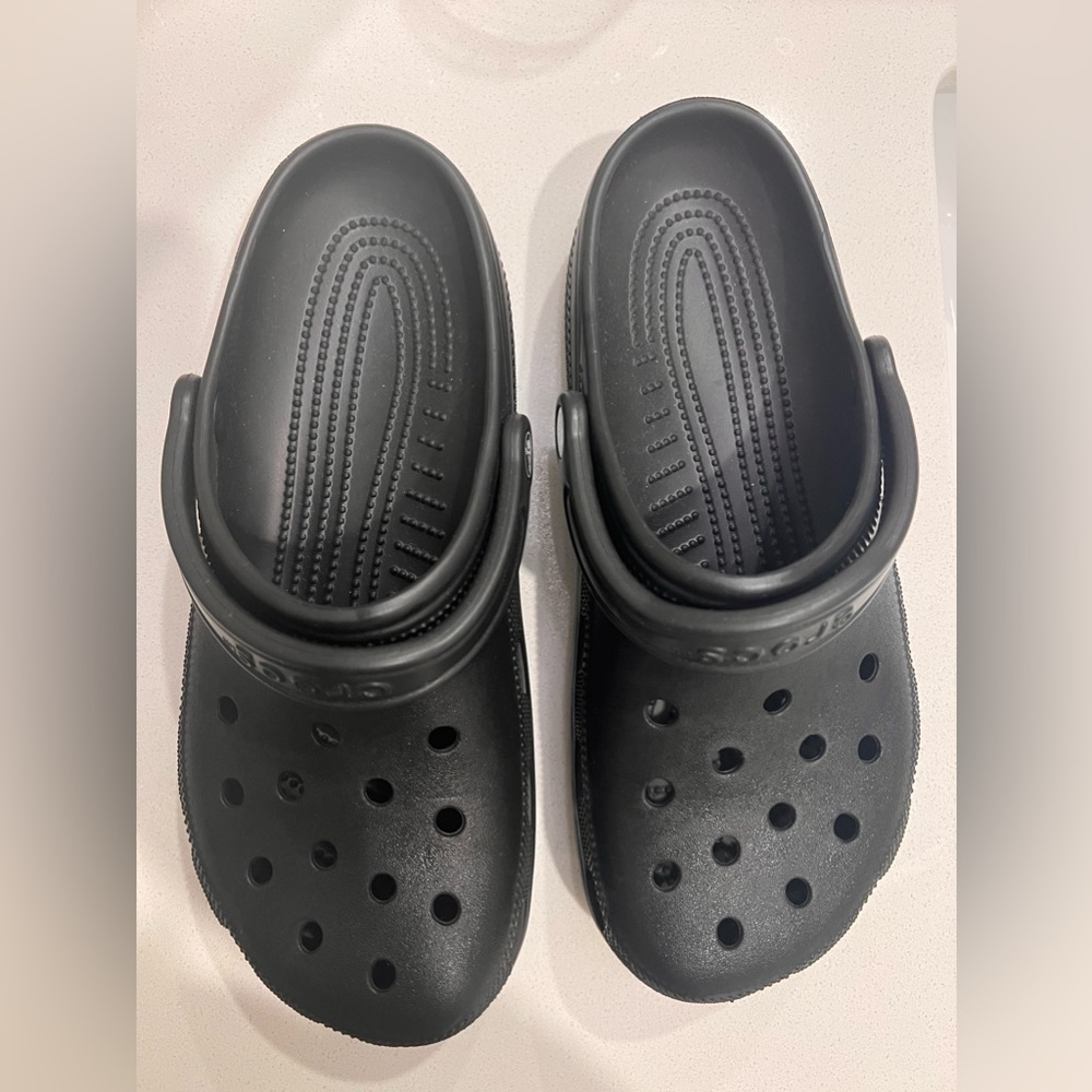 Black Crocs